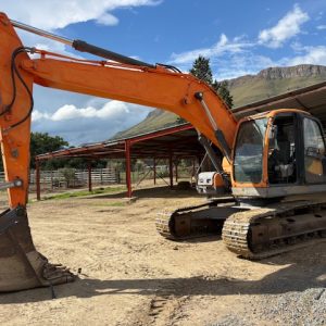 2017 Doosan DX225LCA Tracked Excavator 2
